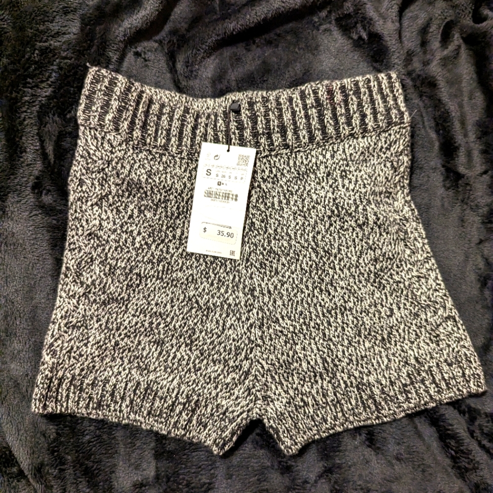 ZARA sweater knit shorts NWT